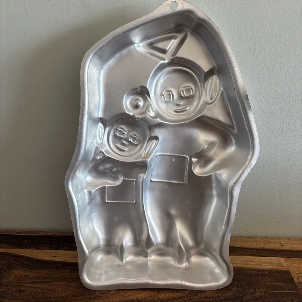 New WILTON Teletubbies Tinky Winky Po Character Cake Pan 1999 Ragdoll #2105-3065
